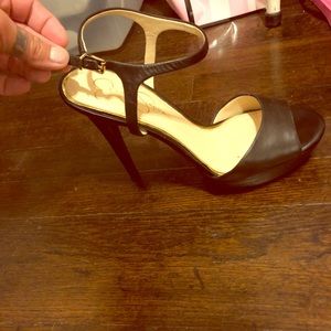 Jessica Simpson heels